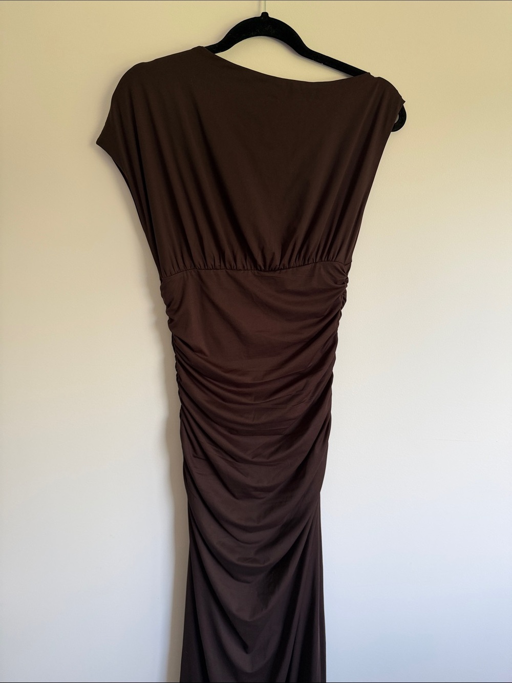 BNWT Peppermayo One-Shoulder Ruched Chocolate Brown Maxi Dress - Picture 7 of 7
